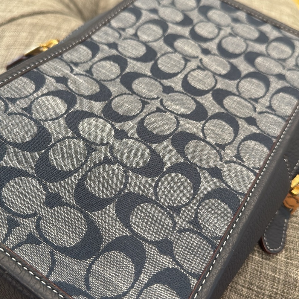Coach Bag Denim Signature Crossbody Fanny Messenger - Picture 14 of 17